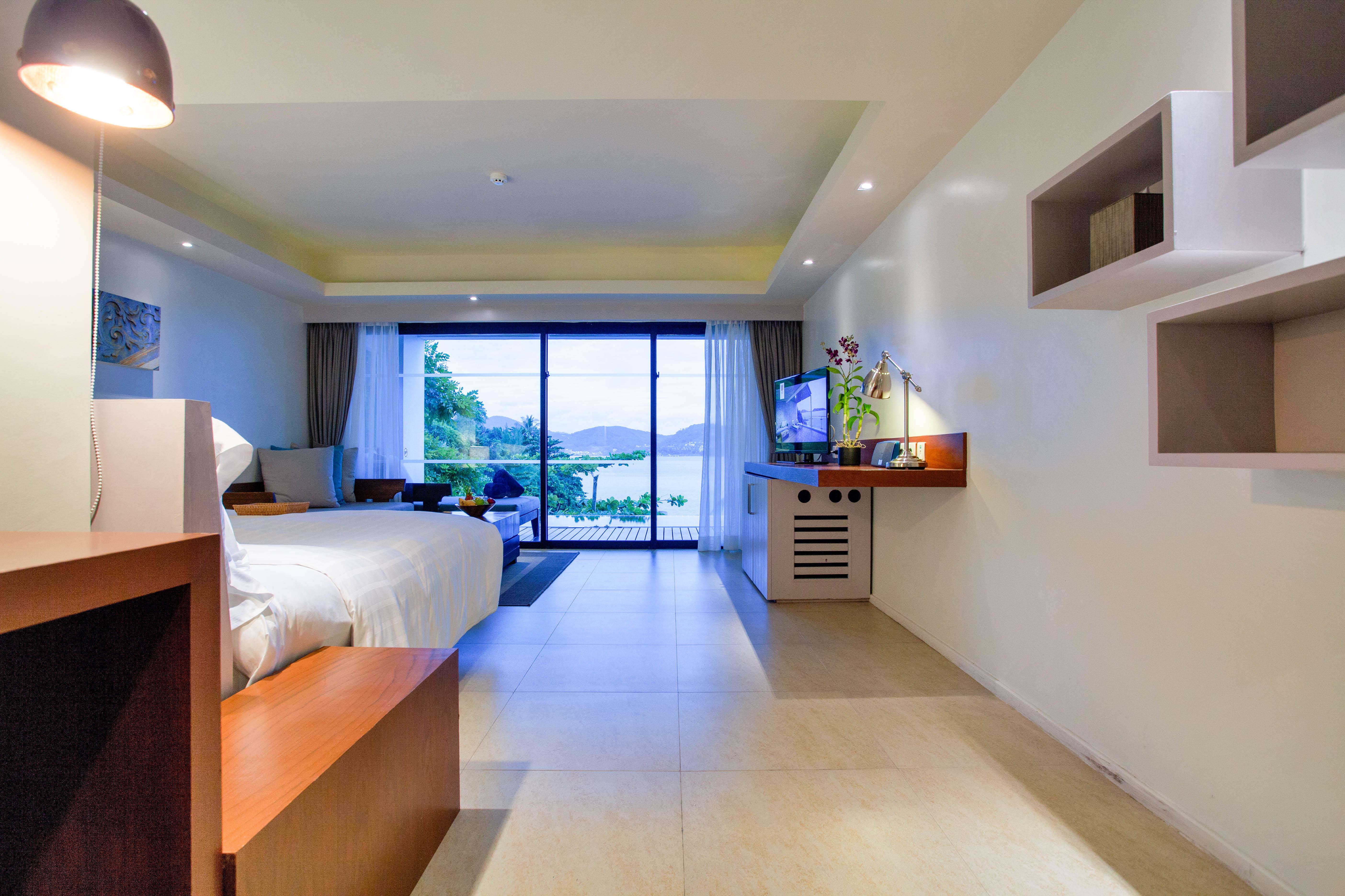 Hotel Zenmaya Oceanfront Phuket, Trademark Collection By Wyndham Patong Exterior foto