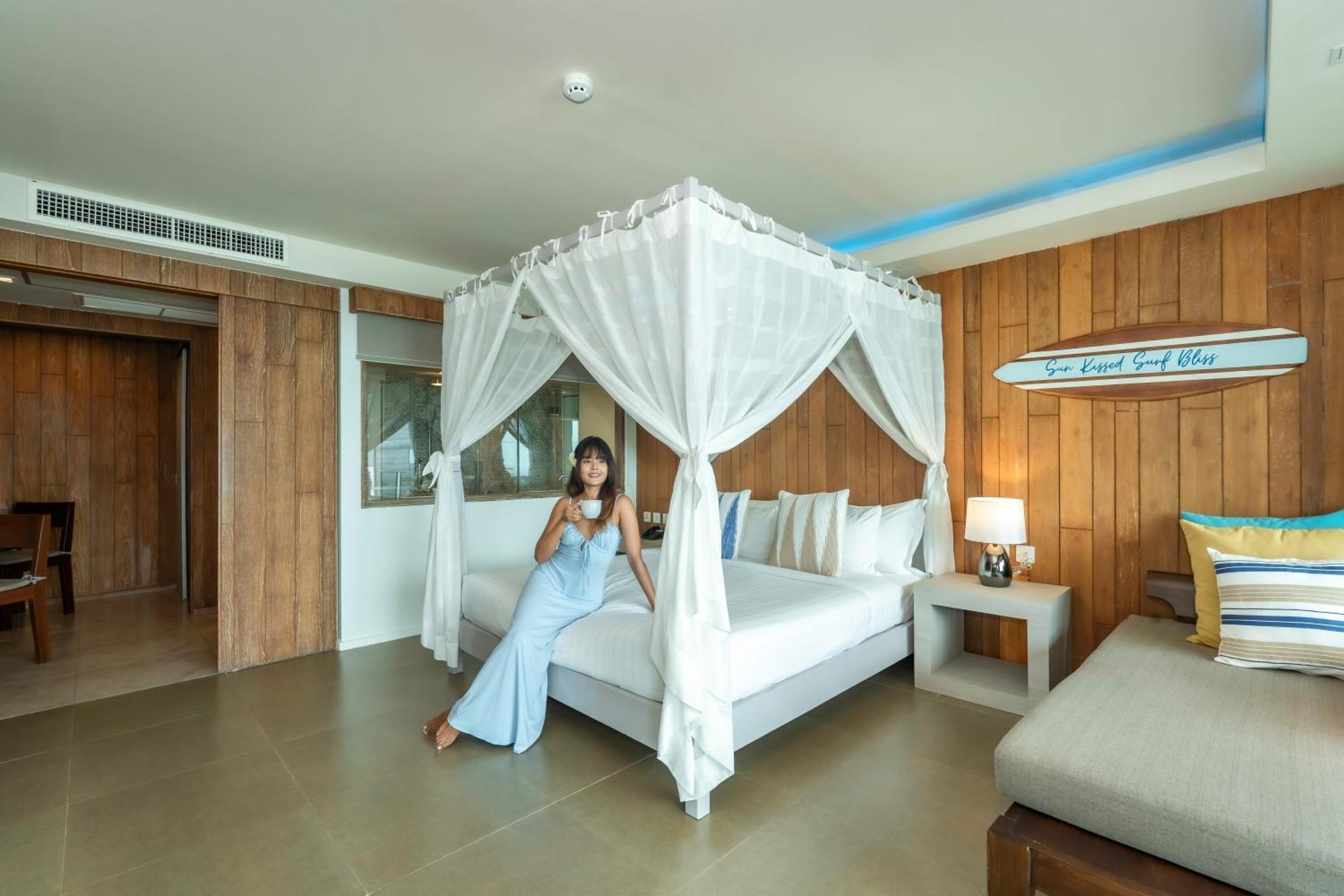 Hotel Zenmaya Oceanfront Phuket, Trademark Collection By Wyndham Patong Exterior foto