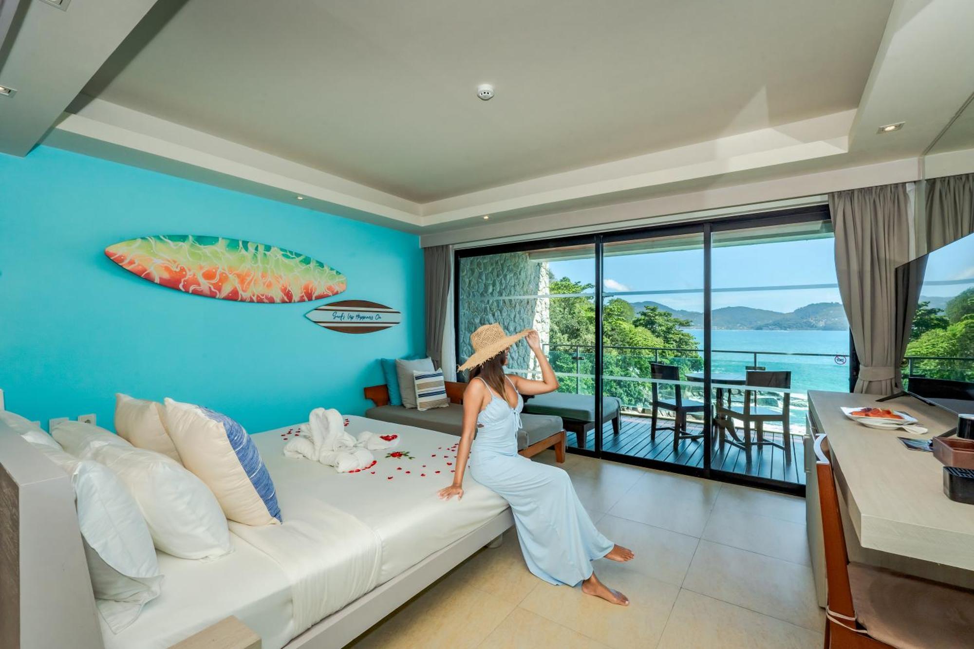 Hotel Zenmaya Oceanfront Phuket, Trademark Collection By Wyndham Patong Exterior foto